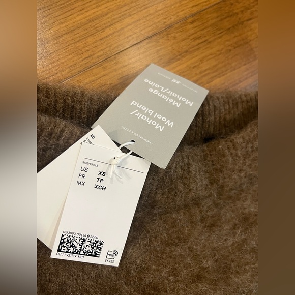 H&M women’s mohair shorts and top sweater set, size XS NWT - Picture 10 of 15